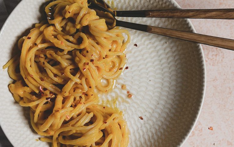 veganska alfredo pasta