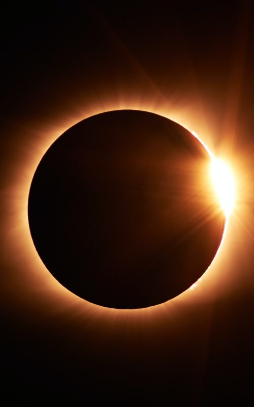 Pomrčine u kolovozu 2026.: Solarna eklipsa u Lavu i Lunarna eklipsa u Ribama