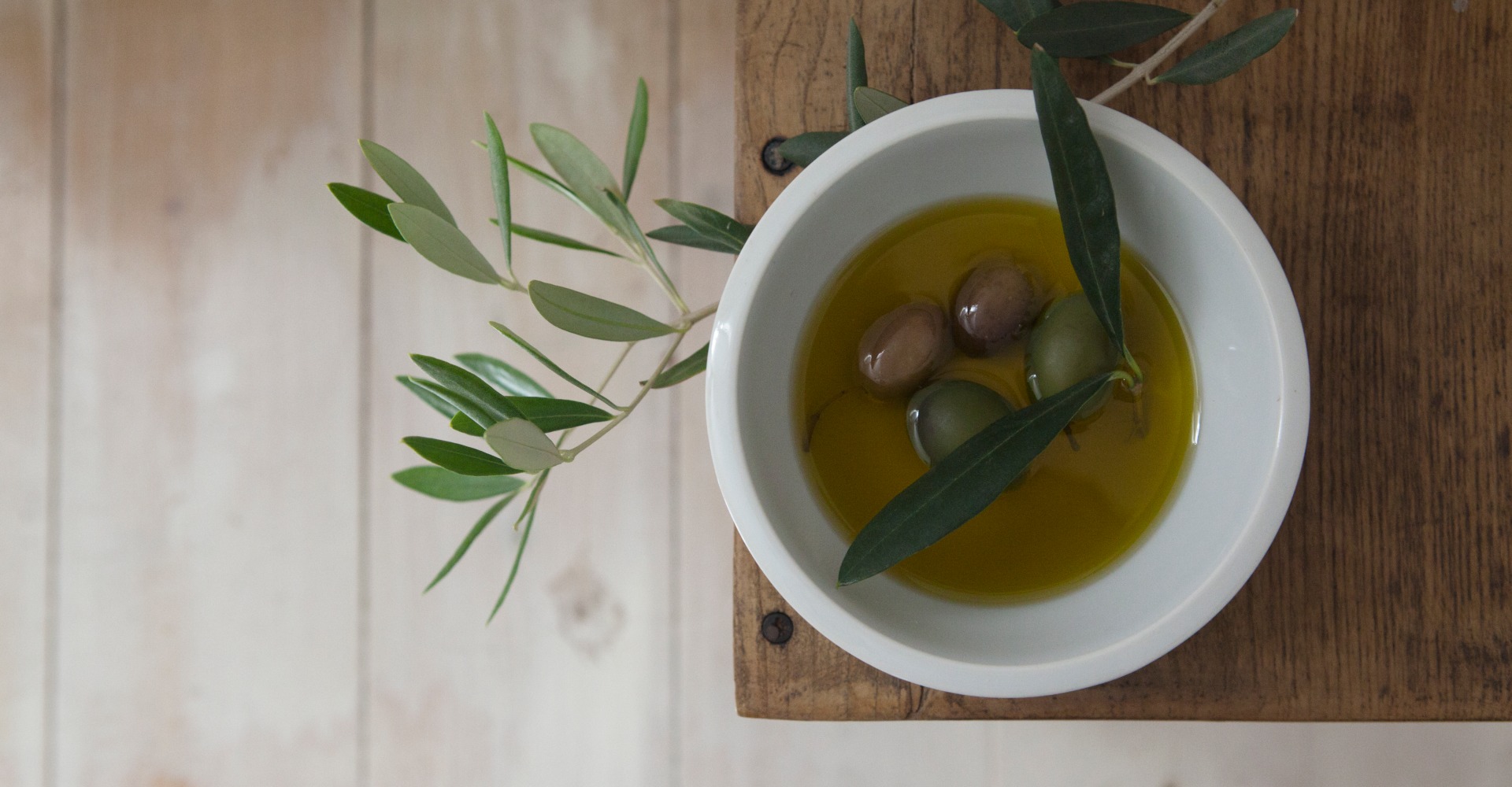 Kuhinjska kapsula s osnovnim namirnicama za održivu i jednostavnu svakodnevnu prehranu