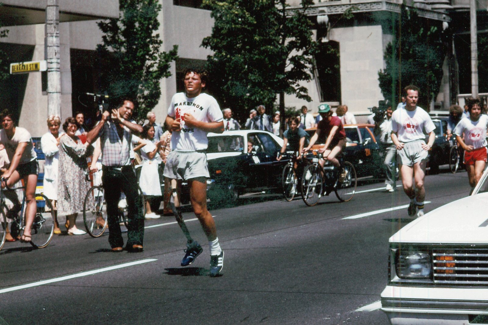 July 11 Terry running down University Ave Toronto ON - Credit Marlene North